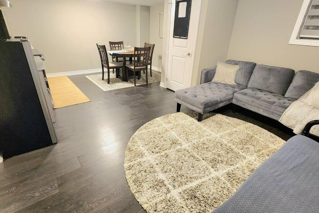 1 Bedroom Basement With Separate Entrance Apartment
